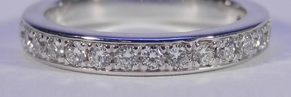 Wedding Ring in 18K White Gold